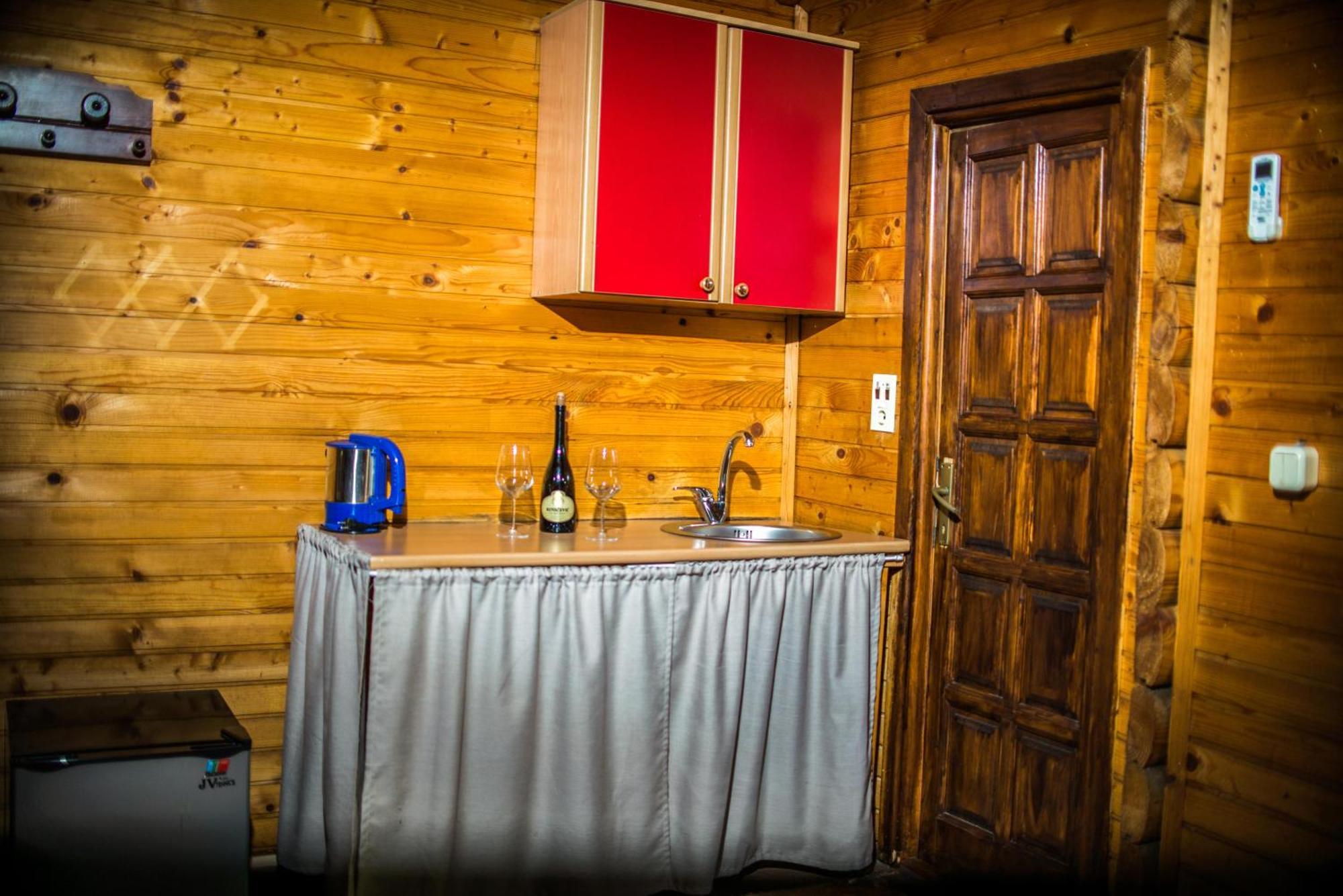 Wooden Village Resort Ponari Bagian luar foto